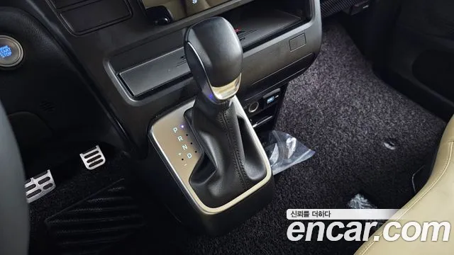 Hyundai Staria — Фото автомобиля 12