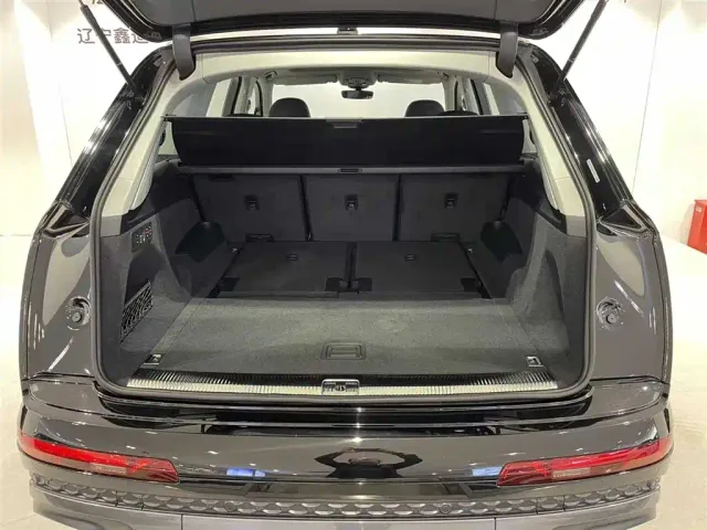 Audi Q7 — Фото автомобиля 6