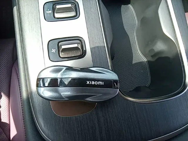 Xiaomi SU7 — Фото автомобиля 8