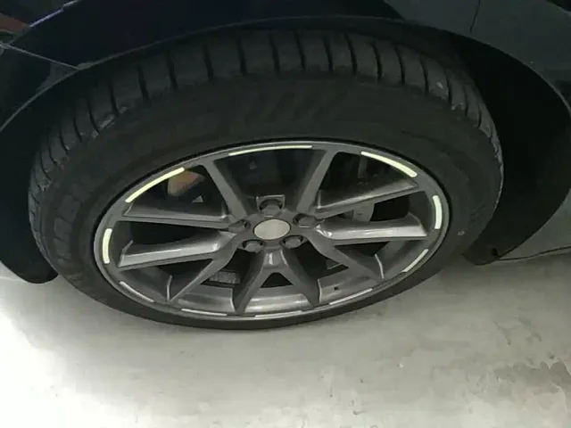 Tesla Model 3 — Фото автомобиля 22