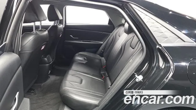 Hyundai Avante CN7 — Фото автомобиля 26