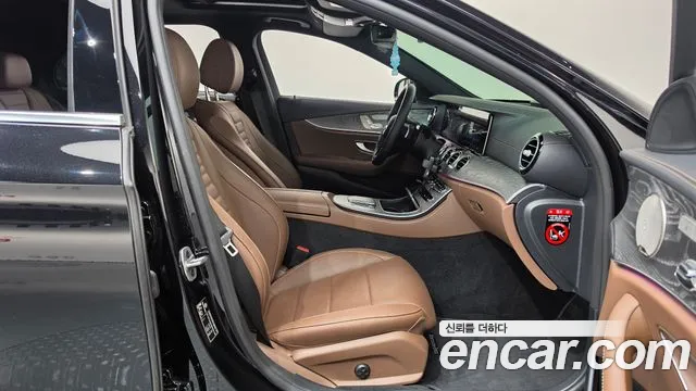 Mercedes-Benz E-Class W213 — Фото автомобиля 16