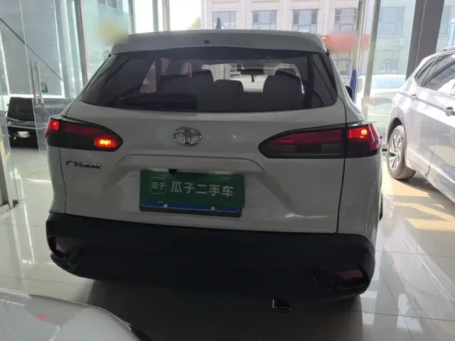Toyota Frontlander — Фото автомобиля 5
