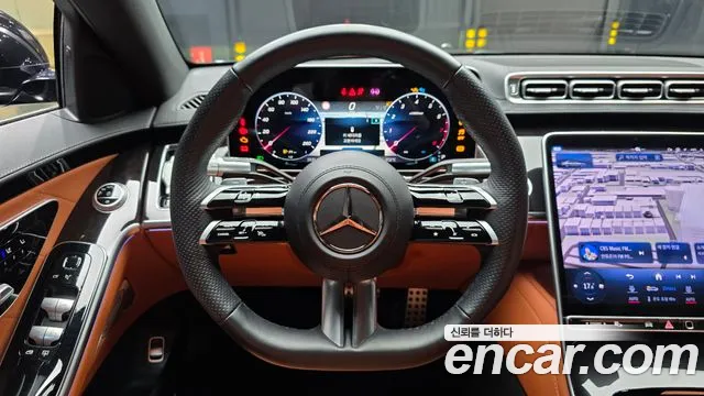 Mercedes-Benz S-Class — Фото автомобиля 12