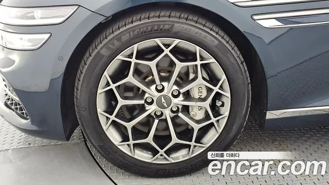 Genesis G80 RG3 — Фото автомобиля 5