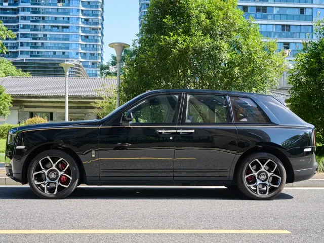 Rolls-Royce Cullinan — Фото автомобиля 5