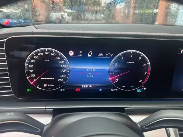 Mercedes-Benz GLE-Class AMG — Фото автомобиля 9