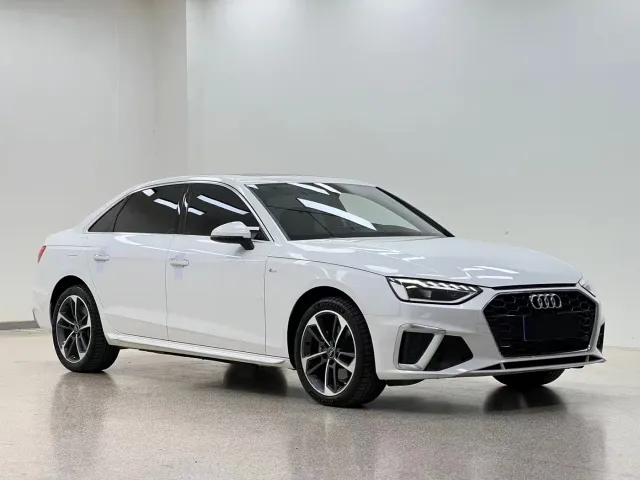 Audi A4L — Фото автомобиля 3