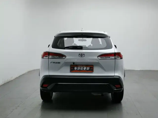Toyota Frontlander — Фото автомобиля 4