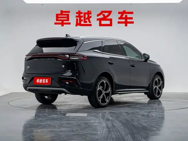 BYD Tang — Фото автомобиля 3