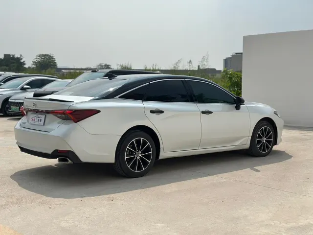Toyota Avalon — Фото автомобиля 17