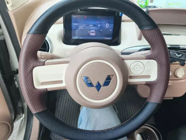 Wuling Hongguang Mini EV — Фото автомобиля 15