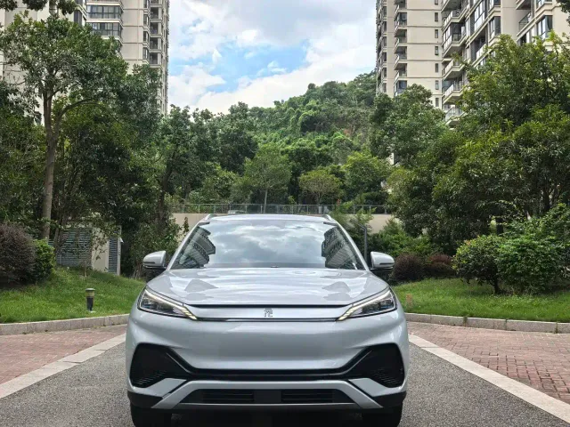 BYD Yuan PLUS — Фото автомобиля 2