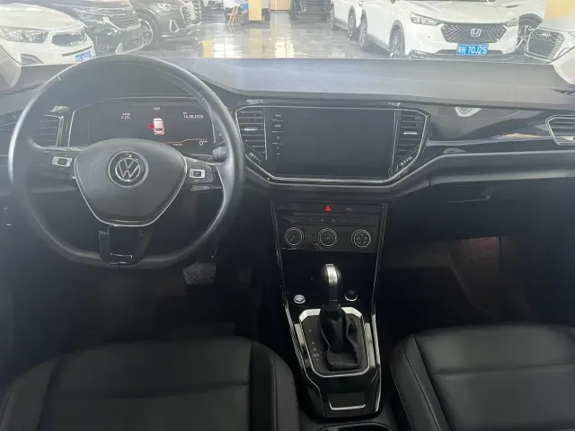 Volkswagen Volkswagen T-ROC 2022 280TSI DSG 2WD Comfort PLUS — Фото автомобиля 8