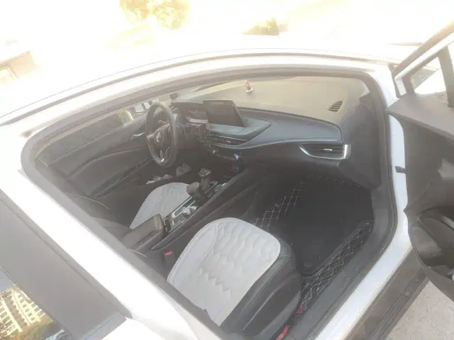 Buick Velite 6 — Фото автомобиля 19