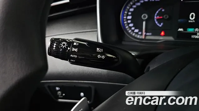 Hyundai Tucson Tucson (NX4) Бензин 1.6 турбо 2WD — Фото автомобиля 25