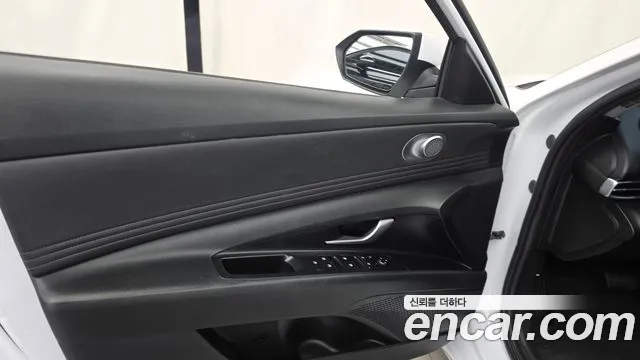 Hyundai Avante — Фото автомобиля 13