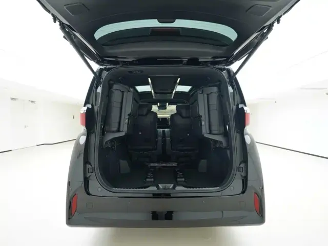 Toyota Alphard — Фото автомобиля 6