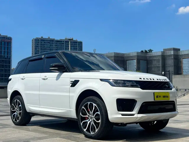 Land Rover Range Rover Sport — Фото автомобиля 3