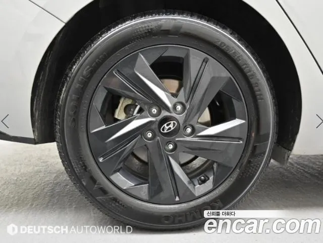 Hyundai AVANTE Avante (CN7) — Фото автомобиля 5