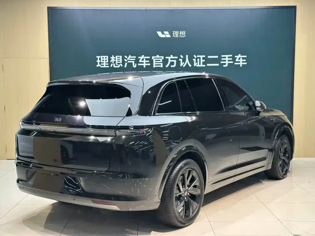 Li Auto L7 — Фото автомобиля 3