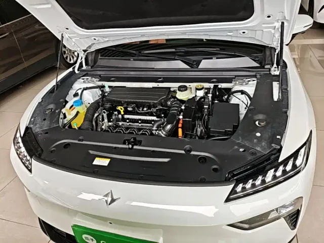 Dongfeng Yipai eπ007 2024 Extended Range 200 Ruyi Edition — Фото автомобиля 19