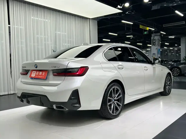 BMW 3 Series — Фото автомобиля 11