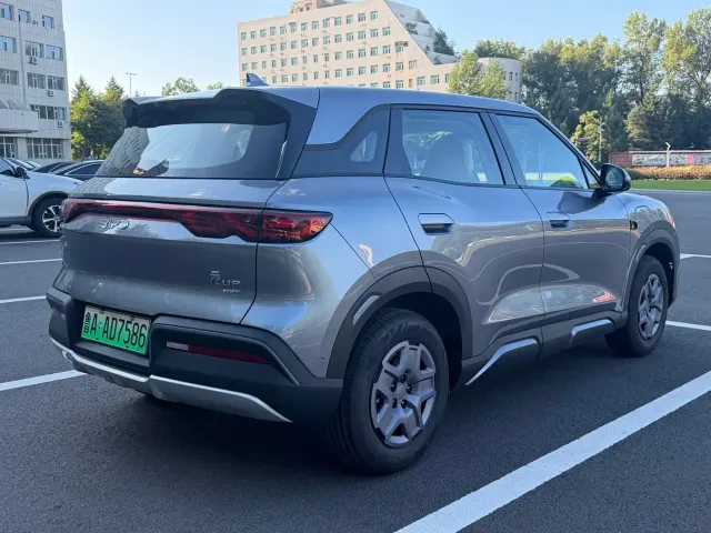 BYD Yuan UP — Фото автомобиля 5