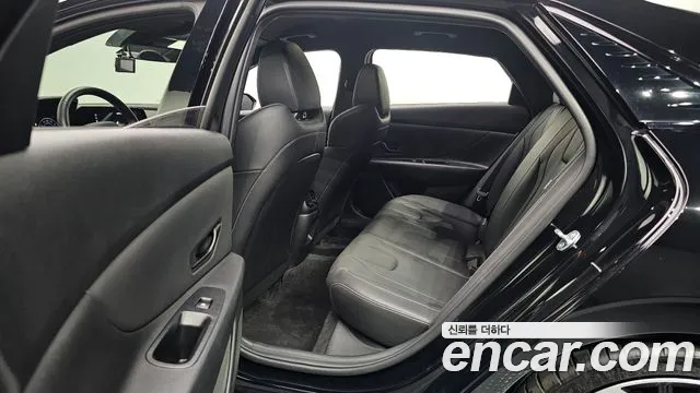 Hyundai Avante CN7 — Фото автомобиля 12