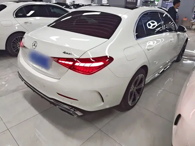 Mercedes-Benz C-Class — Фото автомобиля 3