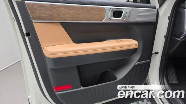 Hyundai Santafe Santa Fe (MX5) Бензин 2.5T 2WD — Фото автомобиля 24
