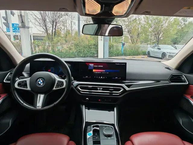 BMW i3 — Фото автомобиля 15