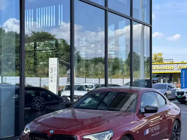 Фотография автомобиля — BMW M240i