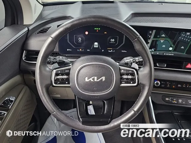 Kia Carnival Generation 4 — Фото автомобиля 13