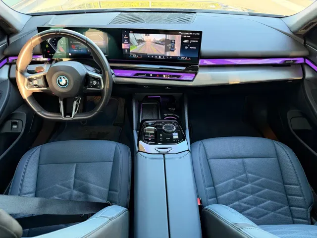 BMW i5 — Фото автомобиля 16