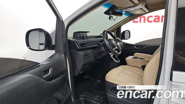 Hyundai Staria — Фото автомобиля 15