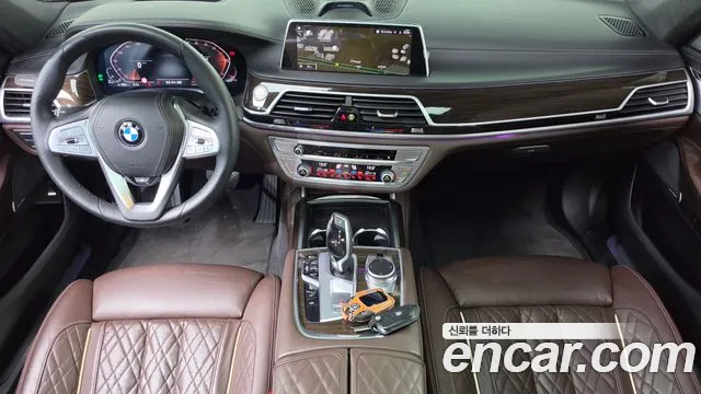 BMW 7 Series — Фото автомобиля 7