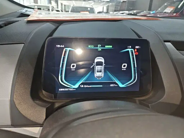 BYD Yuan Pro — Фото автомобиля 11