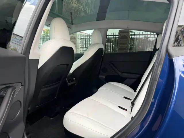 Tesla Model Y — Фото автомобиля 8