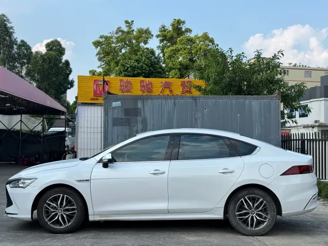 BYD Qin PLUS — Фото автомобиля 7