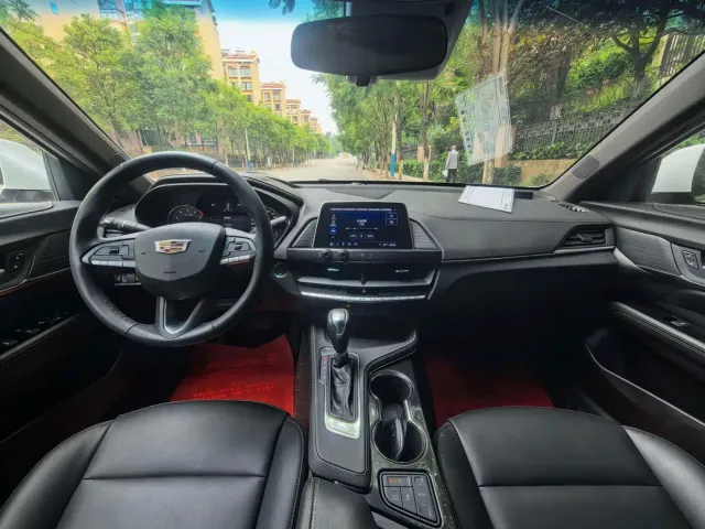 Cadillac CT4 — Фото автомобиля 8