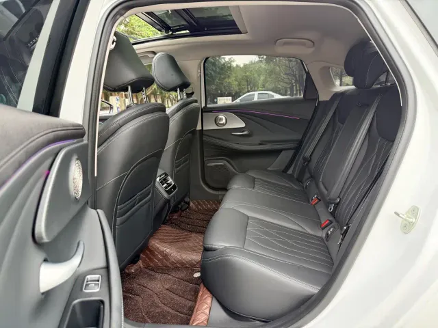 Chery Arrizo 8 — Фото автомобиля 5