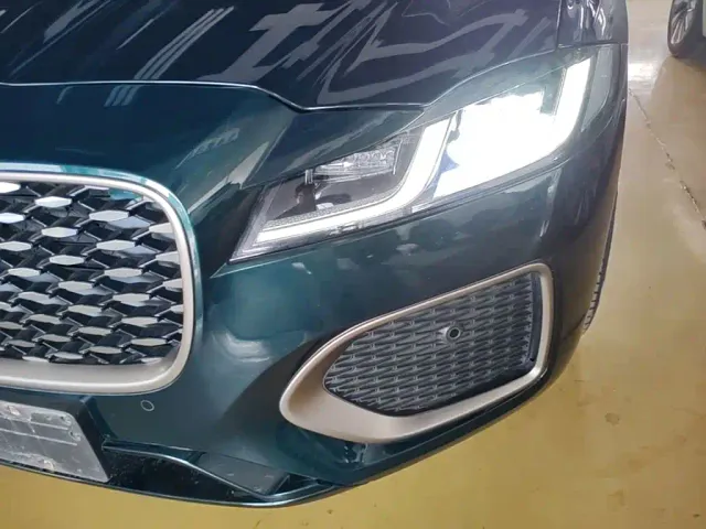 Jaguar XFL — Фото автомобиля 17