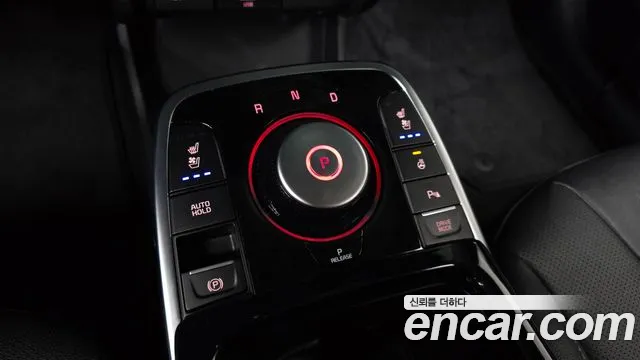 Kia Niro — Фото автомобиля 12