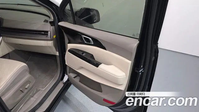 Kia Carnival 4th Gen — Фото автомобиля 14