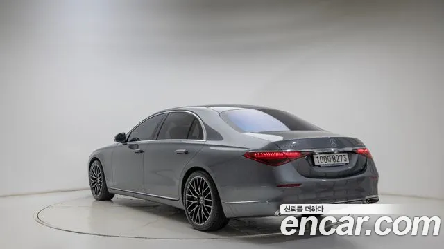 Mercedes-Benz S-Class — Фото автомобиля 2