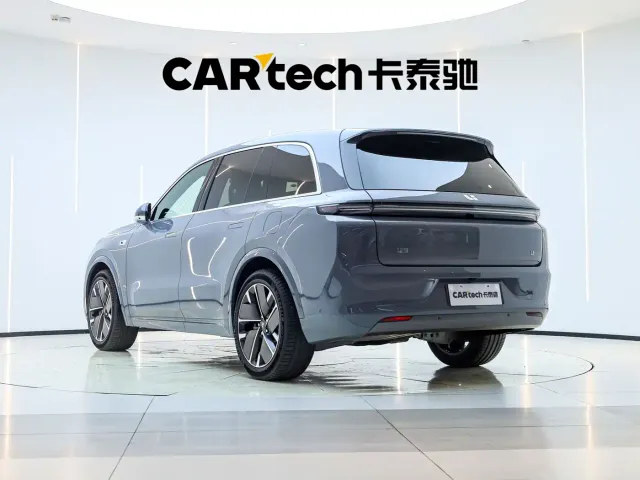 Li Auto L8 — Фото автомобиля 7