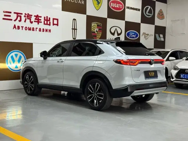 Honda Vezel — Фото автомобиля 4