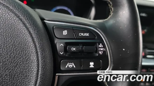 Kia Niro — Фото автомобиля 18