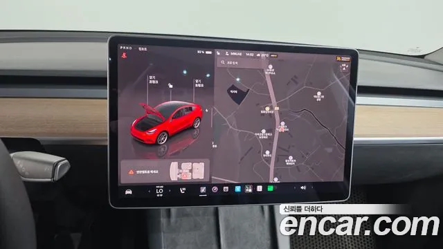 Tesla Model Y — Фото автомобиля 13